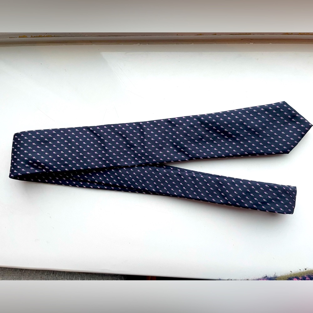 Hugh Boss floral tie
